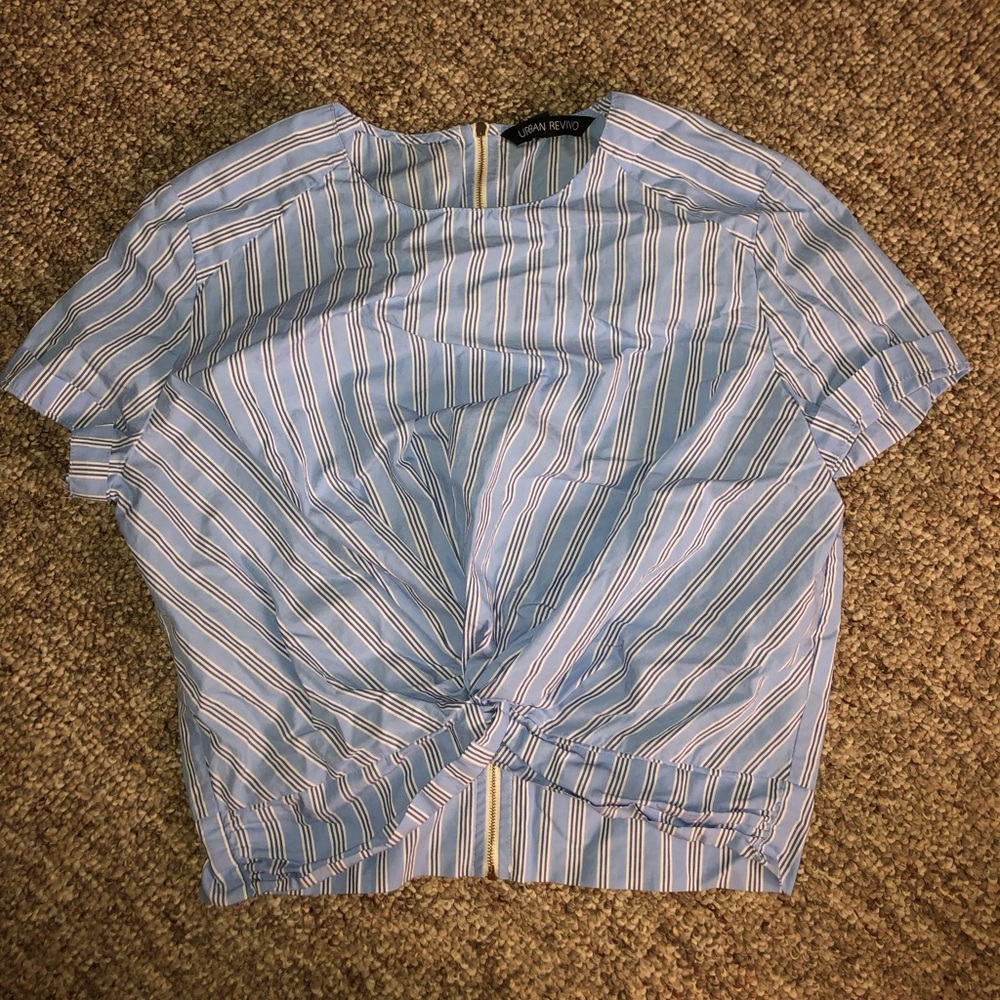 cropped blouse!